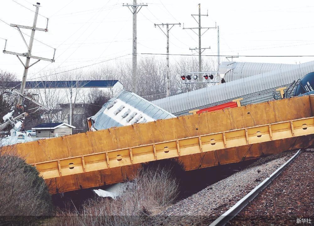 オハイオ州の列車脱線事故、米国の報道の自由を打ち砕く